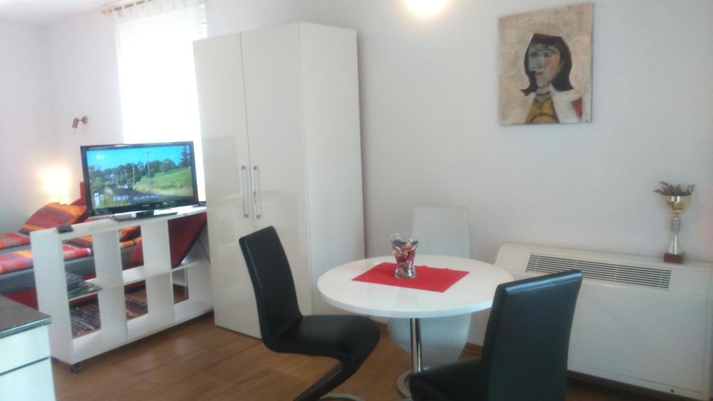 Vila Ema Apartments And Rooms Λιουμπλιάνα Εξωτερικό φωτογραφία