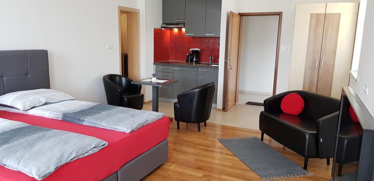 Vila Ema Apartments And Rooms Λιουμπλιάνα Εξωτερικό φωτογραφία